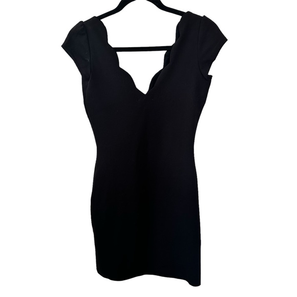 UO Black Scalloped Neckline Bodycon Dress in Women’s XS - Picture 4 of 5